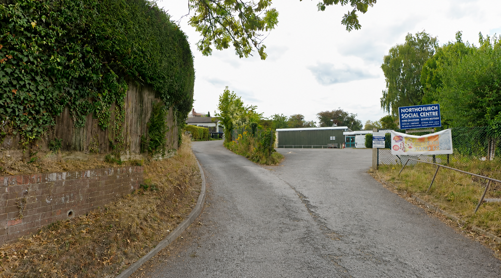 As you approach Bell Lane, look out for Northchurch Social Centre. The Horizon Centre is located just behind it. Take the lane immediately to the left of the building.